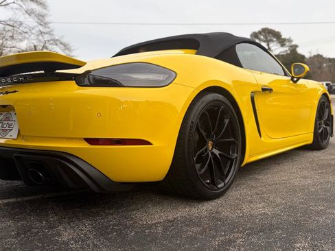 Used 2021 Porsche 718 Boxster Spyder image 8