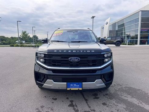 Certified 2025 Ford Expedition Max Platinum AWD/4WD image 3
