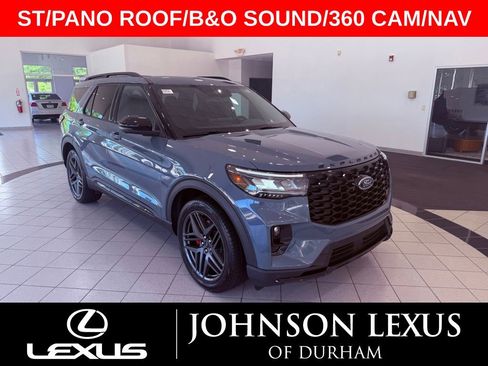 Used 2025 Ford Explorer ST AWD/4WD image 1