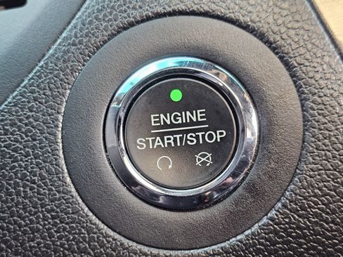 Used 2016 Ford Explorer Limited w/ Equipment Group 301A FWD image 15