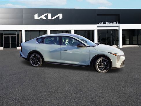 New 2026 Kia K4 GT-Line image 2