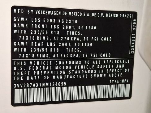 Used 2022 Volkswagen Tiguan SE image 27