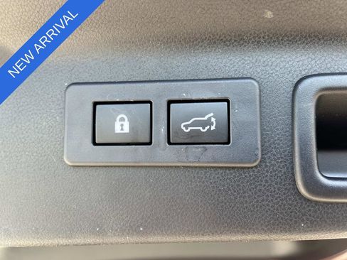 Used 2025 Subaru Forester Premium w/ Convenience Package #2 image 22