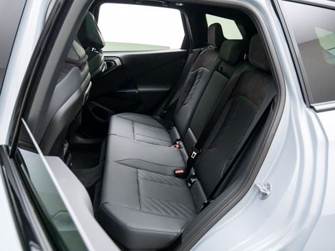 New 2026 BMW X3 xDrive30 w/ Premium Package image 18