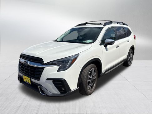 Used 2023 Subaru Ascent Touring AWD/4WD image 13
