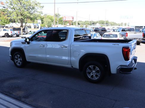 Used 2025 GMC Sierra 1500 SLT AWD/4WD image 8