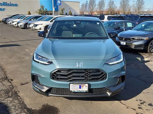 Used 2025 Honda HR-V Sport image 2