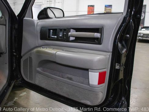 Used 1994 Chevrolet Impala SS image 36