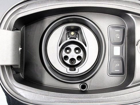 New 2026 Porsche Cayenne E-Hybrid Coupe image 24