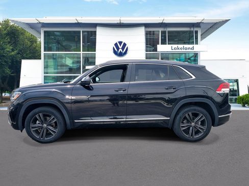 Used 2022 Volkswagen Atlas Cross Sport SEL R-Line AWD/4WD image 5