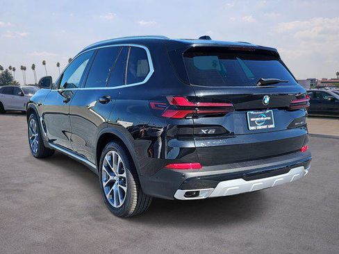 New 2026 BMW X5 sDrive40i w/ Parking Assistance Package image 7