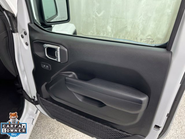 Used 2024 Jeep Wrangler Unlimited w/ Convenience Group AWD/4WD image 19
