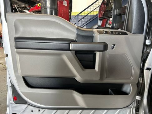 Certified 2020 Ford F250 XLT w/ XLT Value Package image 9