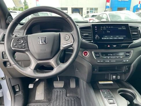 Used 2022 Honda Passport TrailSport image 14