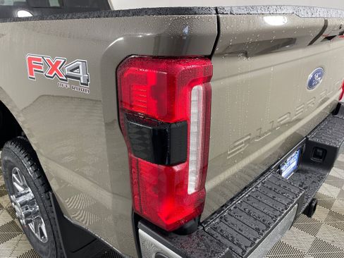 New 2026 Ford F350 4x4 Crew Cab Super Duty image 16