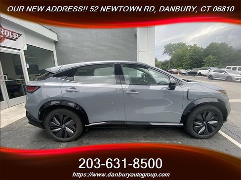 Used 2024 Nissan Ariya AWD image 5