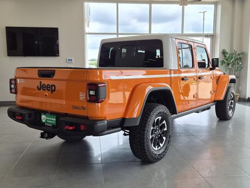 New 2026 Jeep Gladiator Rubicon AWD/4WD image 8