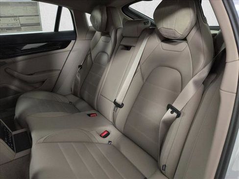 New 2026 Porsche Panamera image 16