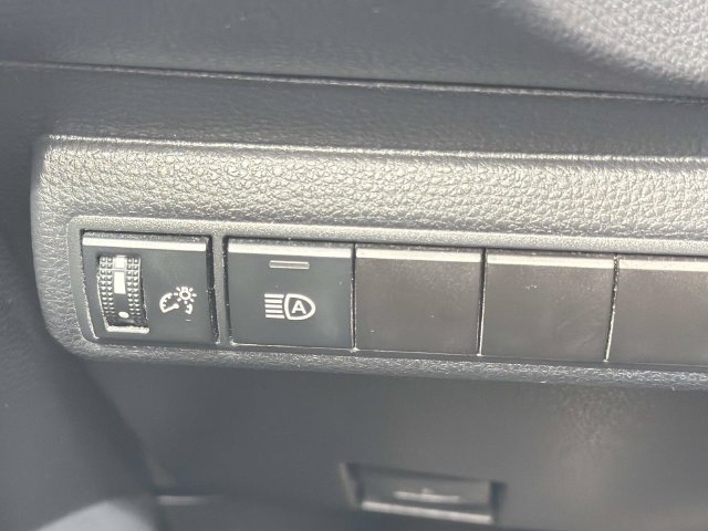 Used 2023 Toyota Corolla LE FWD image 20