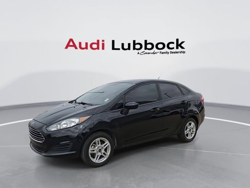 Used 2019 Ford Fiesta SE image 4
