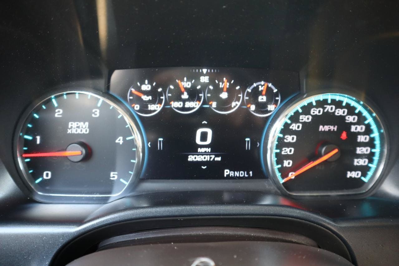 Used 2017 GMC Sierra 2500 Denali w/ Duramax Plus Package AWD/4WD image 10