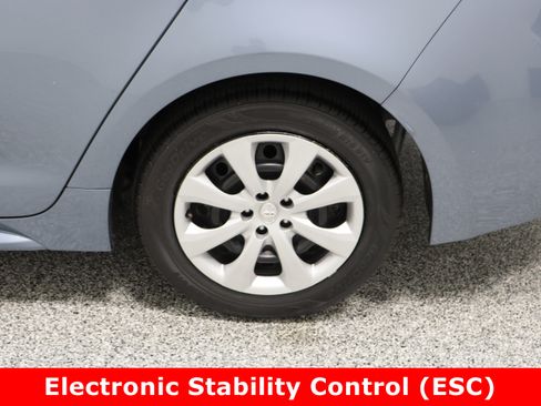 Used 2024 Toyota Corolla LE image 10