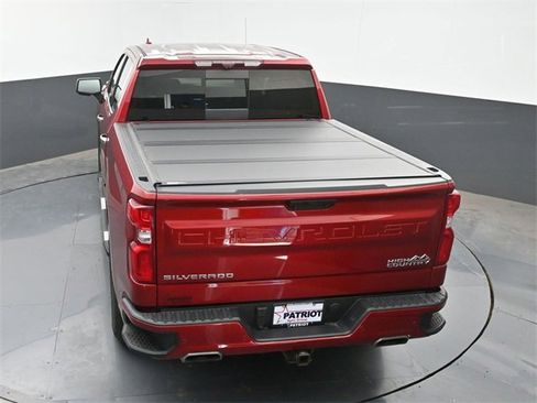 Used 2023 Chevrolet Silverado 1500 High Country w/ Technology Package image 36