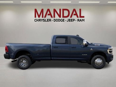 New 2026 RAM 3500 Laramie w/ Towing Technology Group AWD/4WD image 21