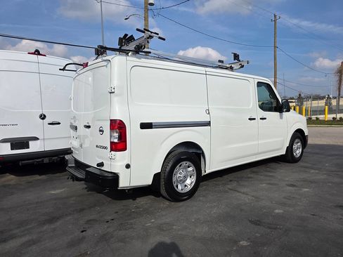 Used 2021 Nissan NV 2500 SV image 6