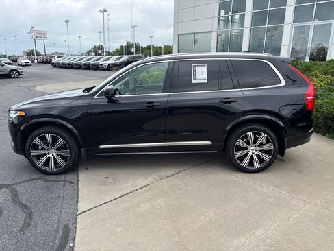 Certified 2025 Volvo XC90 T8 Plus w/ Protection Package Premier AWD/4WD image 9