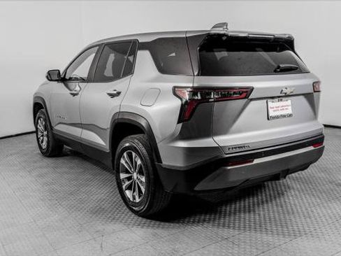 Used 2025 Chevrolet Equinox LT FWD image 6