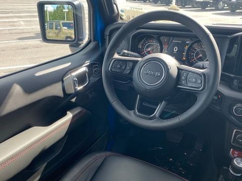 New 2025 Jeep Gladiator Rubicon image 34