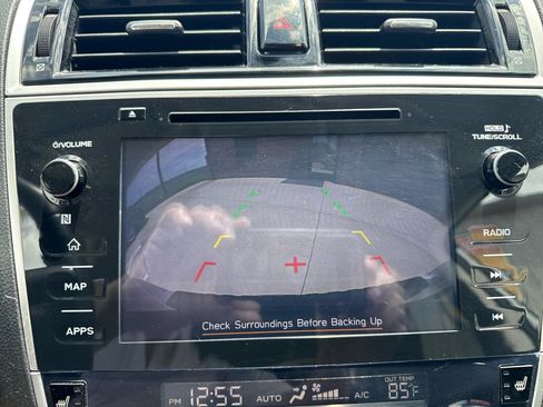 Used 2018 Subaru Outback 2.5i Premium AWD/4WD image 24
