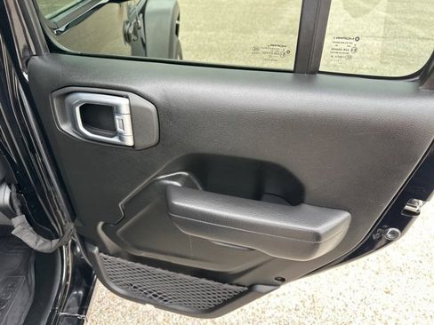 Certified 2022 Jeep Wrangler Unlimited Sport image 36