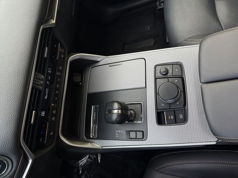 Used 2025 MAZDA CX-70 3.3 Turbo w/ Preferred Package image 38