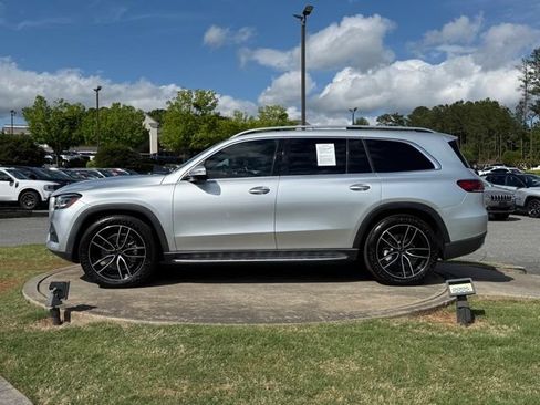 Used 2021 Mercedes-Benz GLS 450 4MATIC image 4
