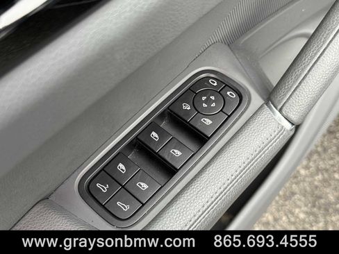 Used 2022 Porsche Cayenne image 14