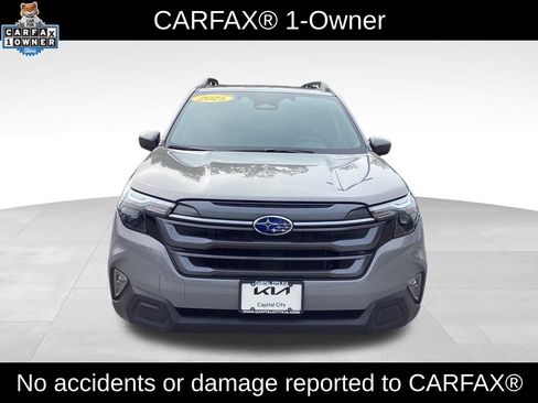 Used 2025 Subaru Forester Premium AWD/4WD image 2