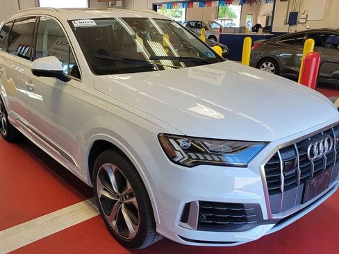Used 2020 Audi Q7 3.0T Premium Plus w/ Premium Plus Package AWD/4WD image 5