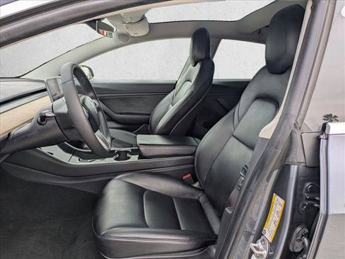 Used 2020 Tesla Model 3 Long Range image 17