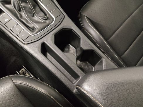 Used 2024 Volkswagen Jetta SE image 26