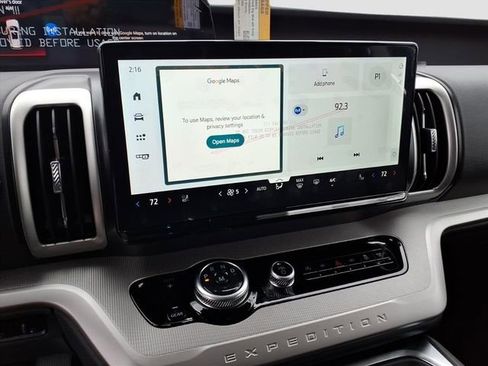 New 2025 Ford Expedition Active image 16