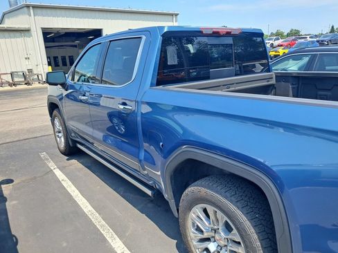 Used 2024 GMC Sierra 1500 Denali w/ Technology Package AWD/4WD image 8