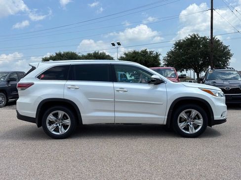 Used 2016 Toyota Highlander Limited FWD image 4