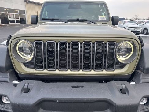 New 2026 Jeep Wrangler Unlimited Sport AWD/4WD image 11