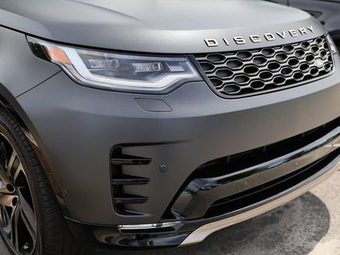 New 2026 Land Rover Discovery Limited Edition AWD/4WD image 23