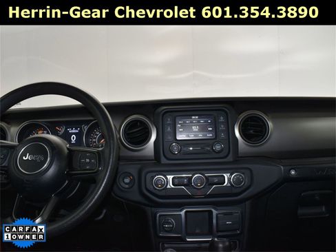Used 2018 Jeep Wrangler Unlimited Sport image 18