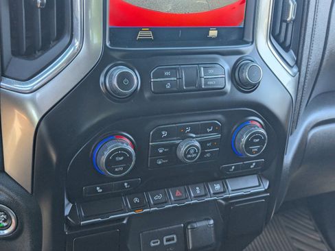 Used 2022 Chevrolet Silverado 1500 LT image 29