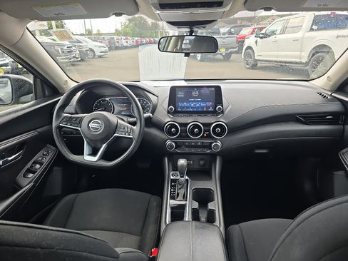 Used 2023 Nissan Sentra SV image 20