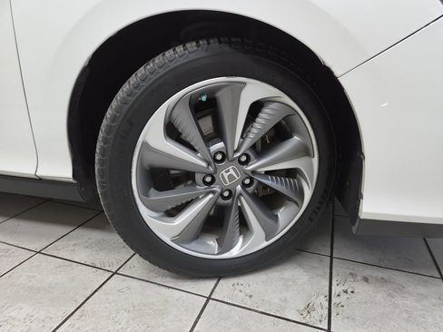 Used 2018 Honda Clarity Touring image 7